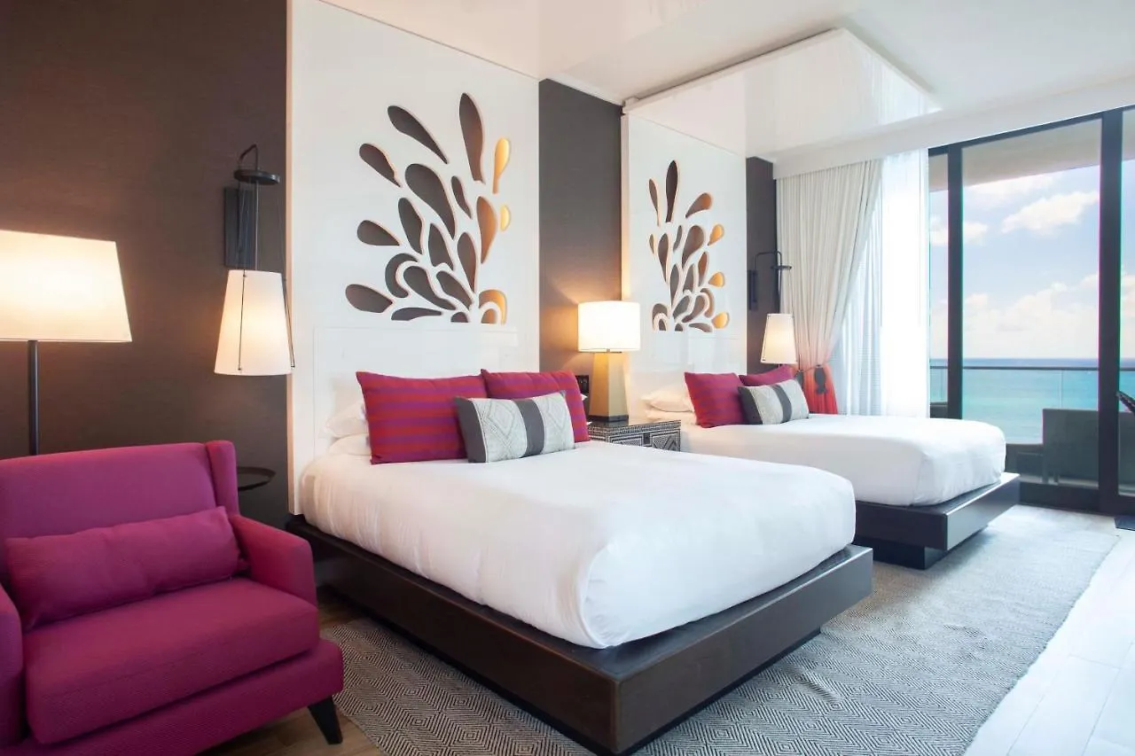 Kimpton Seafire Resort + Spa By Ihg West Bay