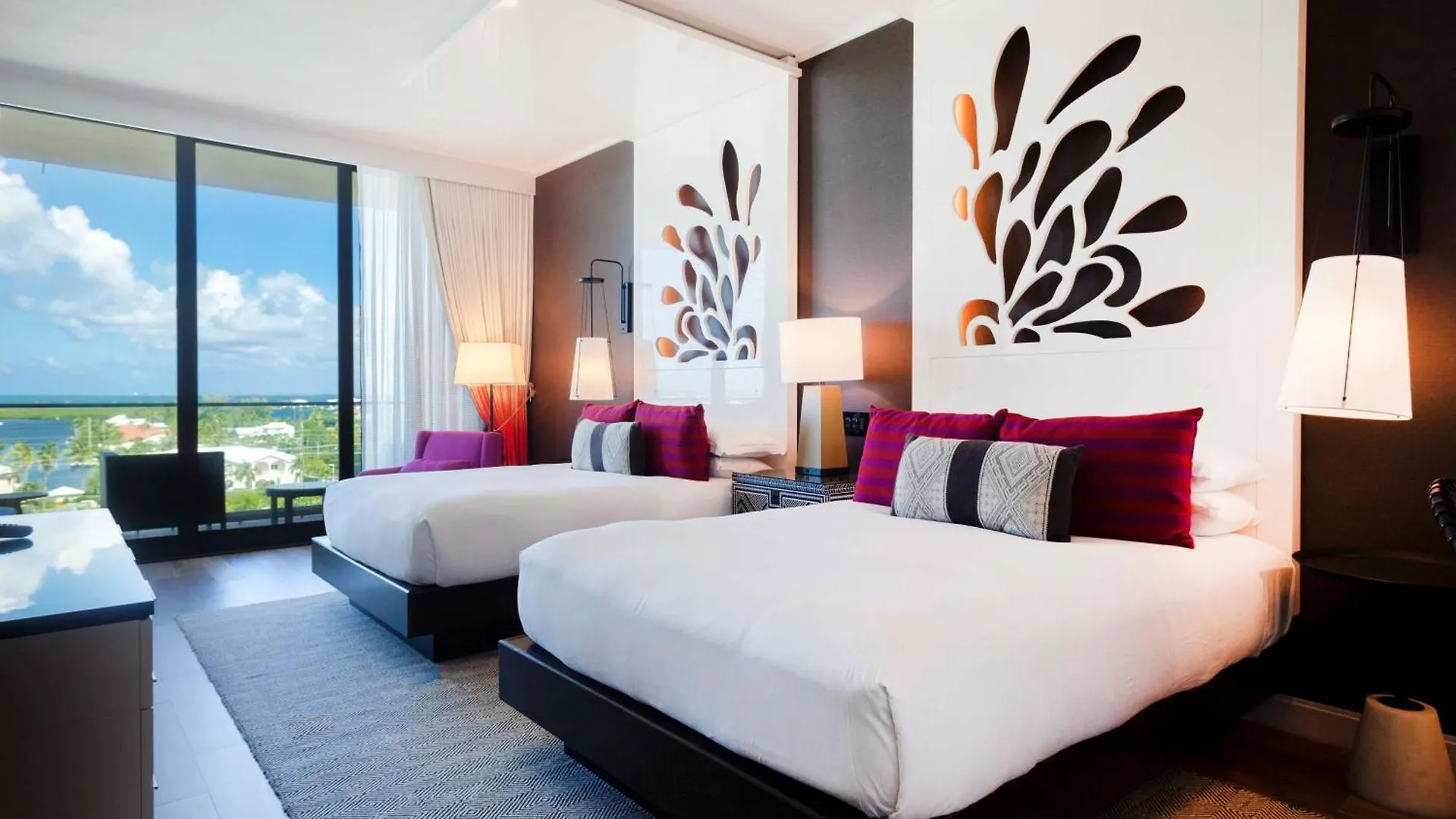 Kimpton Seafire Resort + Spa By Ihg West Bay